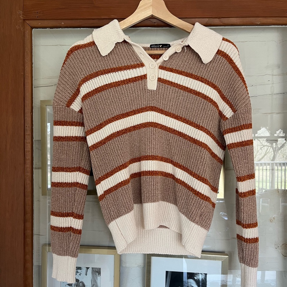 Elegant Striped Sweater in Brown and Cream